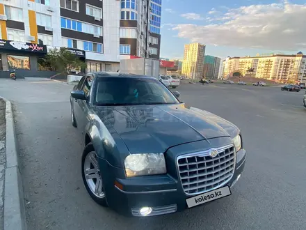 Chrysler 300C 2005 года за 3 800 000 тг. в Атырау – фото 5