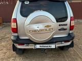 Chevrolet Niva 2007 года за 1 700 000 тг. в Атырау – фото 2
