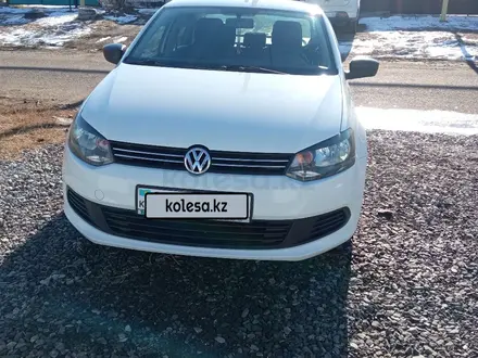 Volkswagen Polo 2014 года за 4 700 000 тг. в Костанай – фото 2