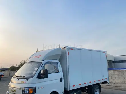 JAC  N35 Термофургон 2025 года за 10 800 000 тг. в Алматы – фото 4