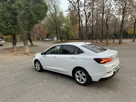 Chevrolet Onix 2023 года за 6 800 000 тг. в Алматы – фото 3