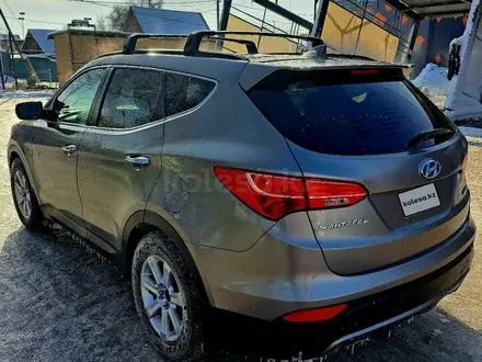 Hyundai Santa Fe 2015 года за 8 000 000 тг. в Алматы – фото 6