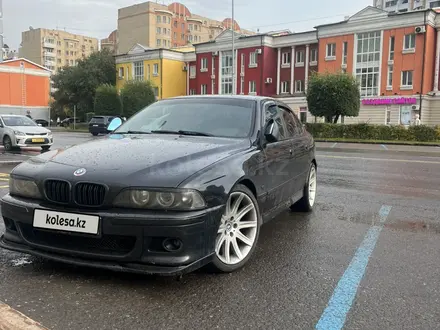 BMW 525 2001 года за 4 800 000 тг. в Астана