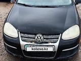 Volkswagen Jetta 2005 года за 2 200 000 тг. в Актобе – фото 3