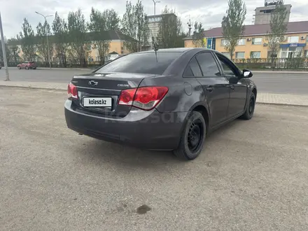 Chevrolet Cruze 2013 года за 2 950 000 тг. в Астана – фото 3
