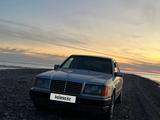 Mercedes-Benz E 230 1992 года за 1 600 000 тг. в Караганда