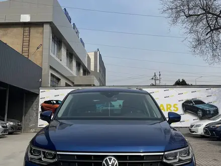Volkswagen Tiguan 2021 года за 16 000 000 тг. в Шымкент – фото 3