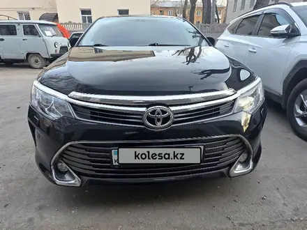 Toyota Camry 2015 года за 9 900 000 тг. в Павлодар – фото 2