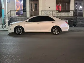 Toyota Camry, 2017