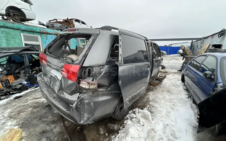 Toyota Sienna 2003 года за 123 123 тг. в Актобе