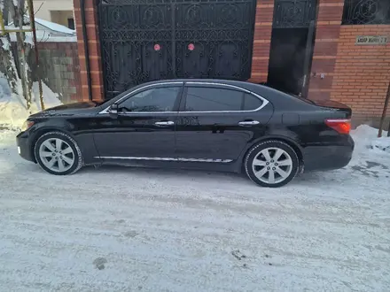 Lexus LS 600h 2011 года за 12 000 000 тг. в Алматы – фото 24