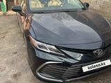 Toyota Camry 2021 года за 11 500 000 тг. в Алматы