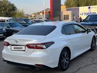 Toyota Camry 2023 года за 20 500 000 тг. в Алматы