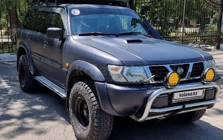 Nissan Patrol 2000 года за 10 400 000 тг. в Караганда