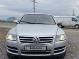 Volkswagen Touareg 2003 года за 5 200 000 тг. в Актобе – фото 3