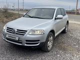 Volkswagen Touareg 2003 года за 5 200 000 тг. в Актобе – фото 2