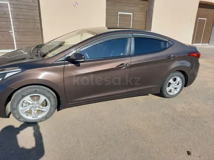 Hyundai Elantra 2015 года за 6 000 000 тг. в Астана – фото 4