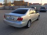 Toyota Camry 2005 года за 4 900 000 тг. в Актобе – фото 2