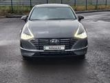 Hyundai Sonata 2022 года за 13 617 000 тг. в Алматы – фото 2