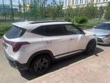 Kia Seltos 2024 годаүшін9 200 000 тг. в Астана – фото 3