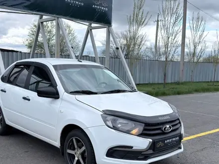 ВАЗ (Lada) Granta 2190 2018 года за 3 200 000 тг. в Уральск – фото 2