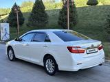 Toyota Camry 2013 года за 9 100 000 тг. в Шымкент – фото 4