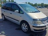 Volkswagen Sharan 2002 годаүшін2 700 000 тг. в Астана – фото 3