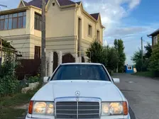 Mercedes-Benz E-Class, 1990