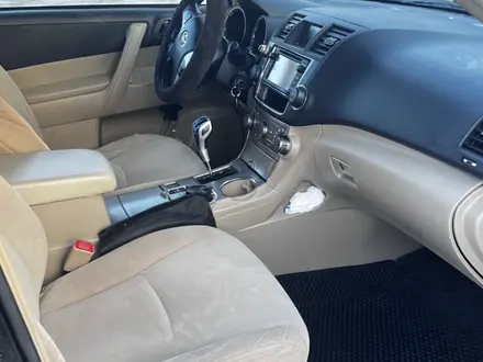 Toyota Highlander 2013 года за 9 970 000 тг. в Атырау – фото 7