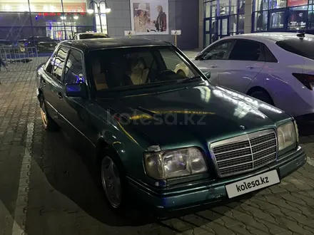 Mercedes-Benz E 280 1994 года за 1 650 000 тг. в Кызылорда – фото 2