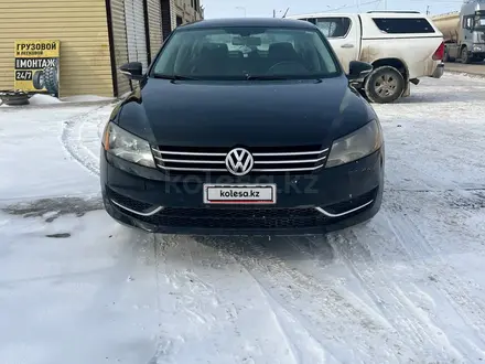 Volkswagen Passat 2013 года за 3 200 000 тг. в Атырау