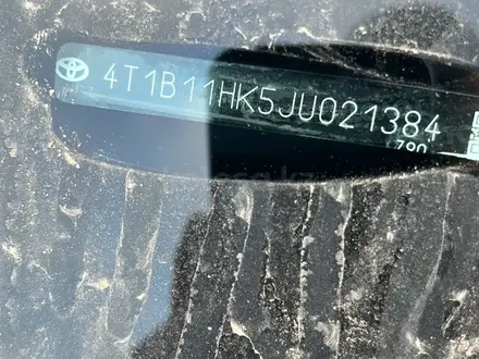 Toyota Camry 2018 года за 7 400 000 тг. в Атырау – фото 7