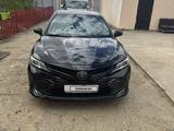 Toyota Camry 2018 года за 7 400 000 тг. в Атырау – фото 5