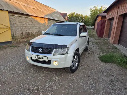 Suzuki Grand Vitara 2010 года за 7 300 000 тг. в Уральск – фото 2