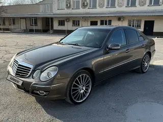 Mercedes-Benz E 280