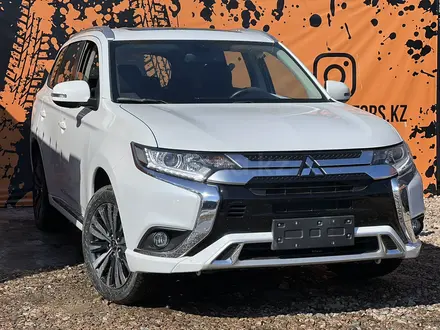 Mitsubishi Outlander 2022 года за 13 000 000 тг. в Кокшетау – фото 3