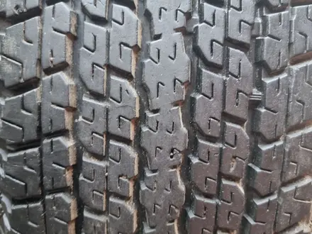 1 шт резина размер 265 65 17 Bridgestone за 25 000 тг. в Алматы – фото 2