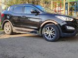 Hyundai Santa Fe 2012 года за 9 500 000 тг. в Актобе – фото 2