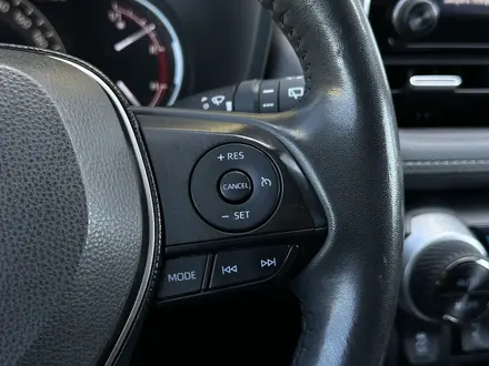 Toyota RAV4 2021 года за 15 500 000 тг. в Актобе – фото 23