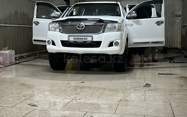 Toyota Hilux 2013 года за 12 500 000 тг. в Актау