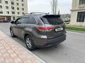 Toyota Highlander 2015 года за 15 700 000 тг. в Алматы – фото 7