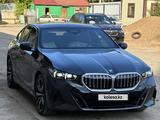 BMW 530 2023 года за 42 990 000 тг. в Уральск – фото 4