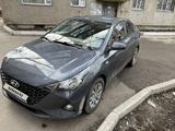 Hyundai Accent 2022 года за 8 100 000 тг. в Караганда