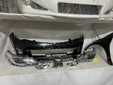 Решетка на Toyota Avalon за 30 000 тг. в Алматы