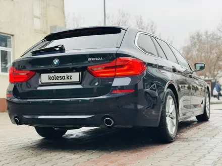 BMW 520 2018 года за 16 000 000 тг. в Алматы – фото 10