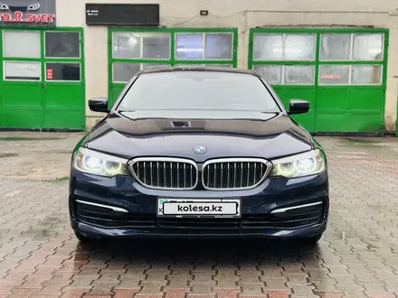 BMW 520 2018 года за 16 000 000 тг. в Алматы – фото 2