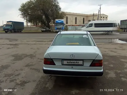 Mercedes-Benz E 230 1988 года за 1 000 000 тг. в Тараз – фото 4