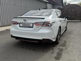Toyota Camry 2020 года за 12 900 000 тг. в Усть-Каменогорск – фото 3
