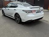 Toyota Camry 2020 года за 12 900 000 тг. в Усть-Каменогорск – фото 4