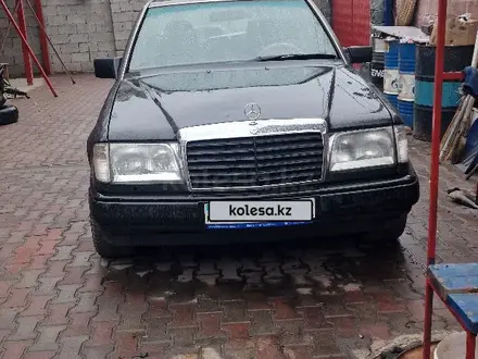 Mercedes-Benz E 300 1991 года за 1 500 000 тг. в Алматы